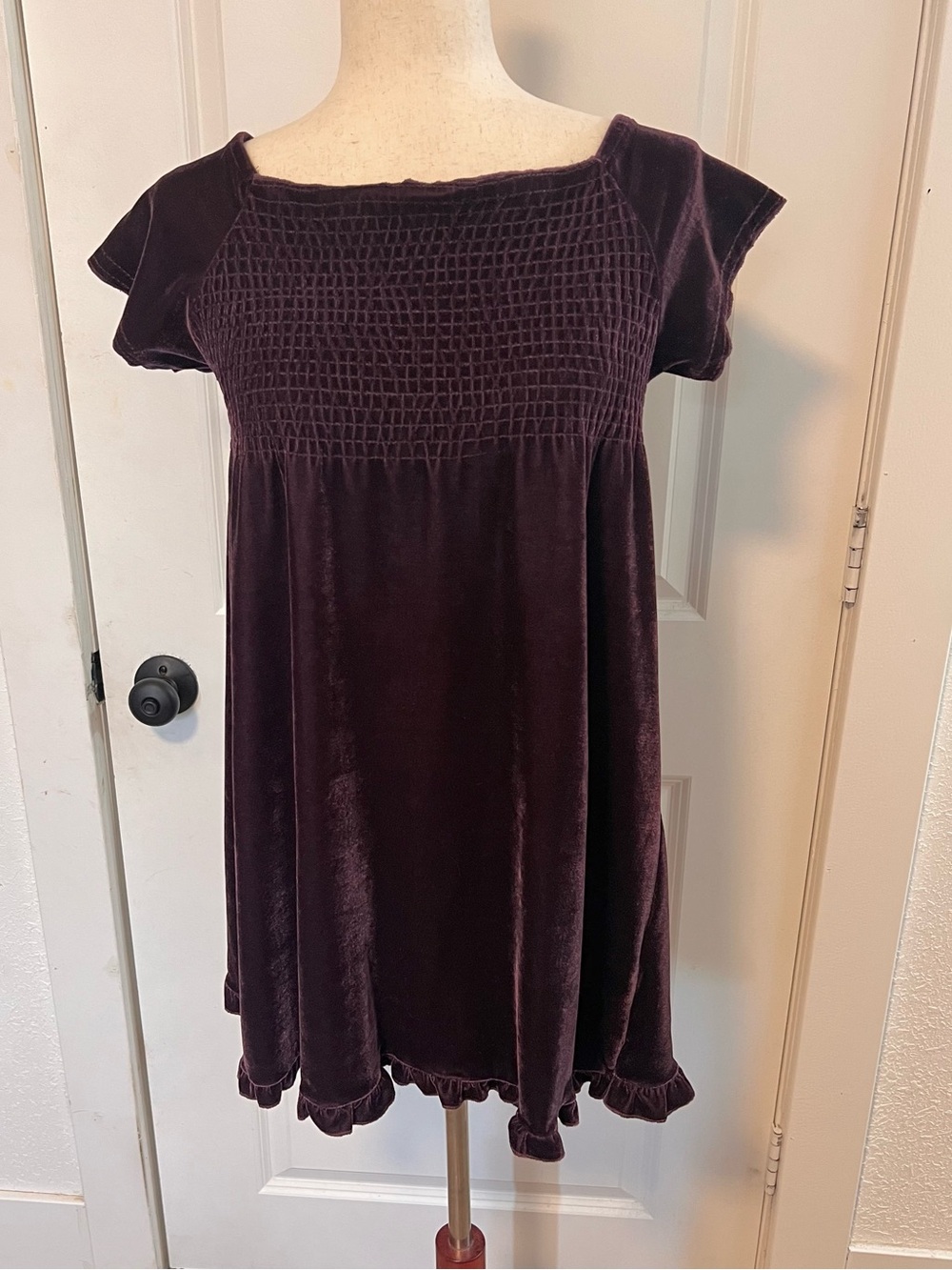 VNTG Y2K H&M Deep Purple Velvet Smocked Babydoll Mini Dress whimsygoth fairycore